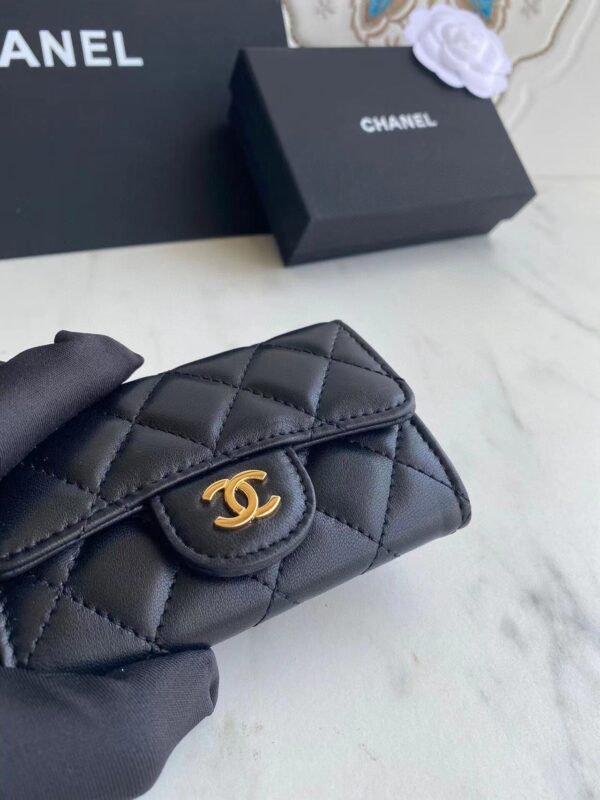 Chanel Classic Leather Wallet In Black