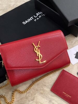 UPTOWN CHAIN WALLET IN CROCODILE-EMBOSSED SHINY LEATHER