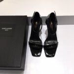 CASSANDRA FLAT SANDALS IN SMOOTH LEATHER