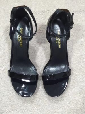 CASSANDRA FLAT SANDALS IN SMOOTH LEATHER