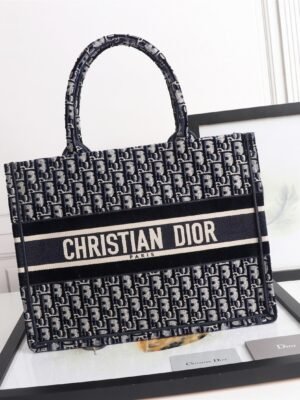 BOOK TOTE