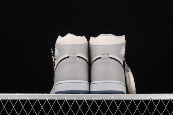 Dior ✖ Air Jordan 1 High
