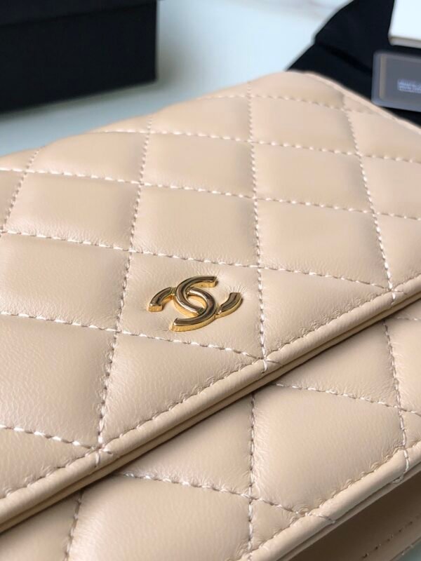 CHANEL WOC