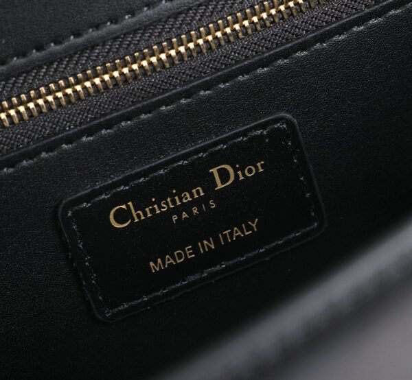 Dior 30 Montaigne