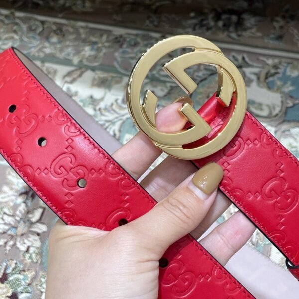 Gucci Signature