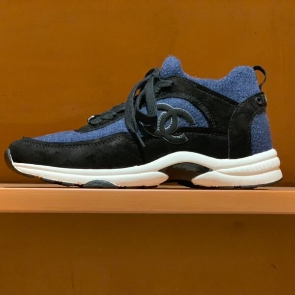 CHANEL SNEAKER