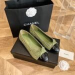 CHANEL SNEAKER