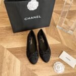 CHANEL SNEAKER