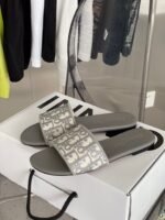 DIOR NEW ARRIVAL