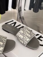 DIOR NEW ARRIVAL