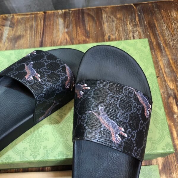 GUCCI SLIPPERS 10