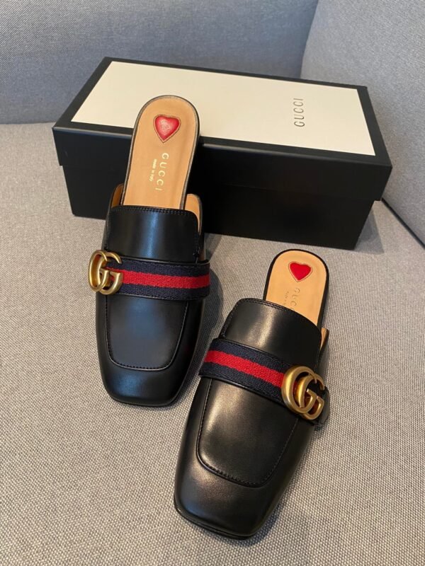 GUCCI FLATS 6