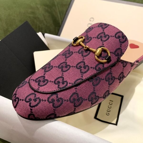 GUCCI FLATS 16