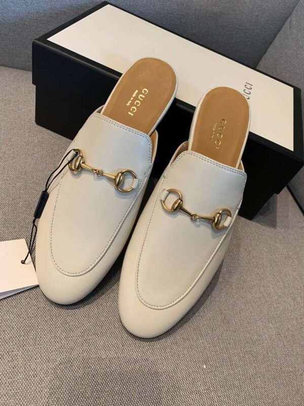 GUCCI FLATS 23