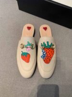 GUCCI FLATS 24