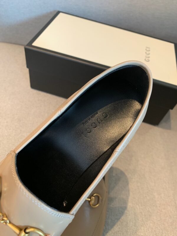 GUCCI FLATS 25