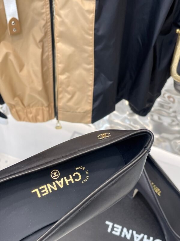 CHANEL HIGH HEELS 2