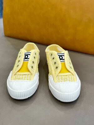 CHANEL FLATS 10