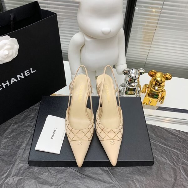 CHANEL HIGH HEELS 4