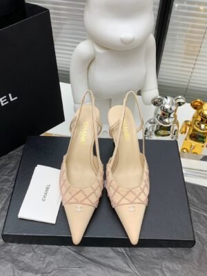 CHANEL HIGH HEELS 6
