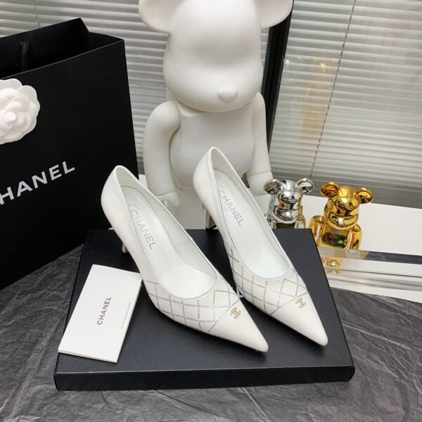 CHANEL HIGH HEELS 7