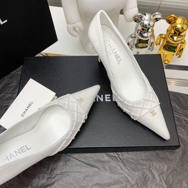 CHANEL HIGH HEELS 9