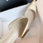 CHANEL FLATS 17