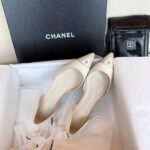 CHANEL FLATS 17