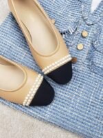 CHANEL FLATS 25