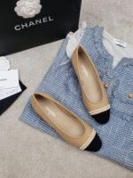 CHANEL FLATS 25