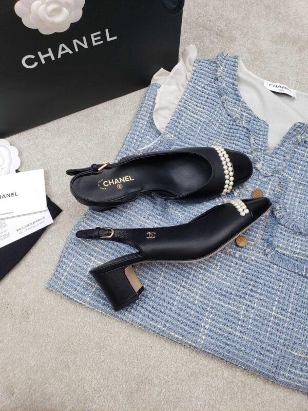 CHANEL FLATS 29