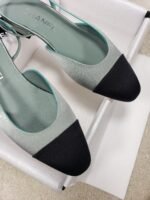 CHANEL FLAT 44