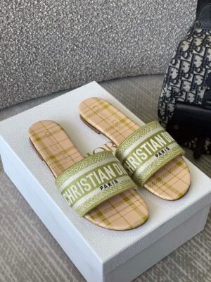 DIOR SLIPPERS 4