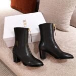 DIOR BOOTS 33