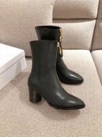 DIOR BOOTS 33
