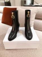 DIOR BOOTS 33