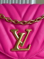 LV NEW WAVE CHAIN BAG