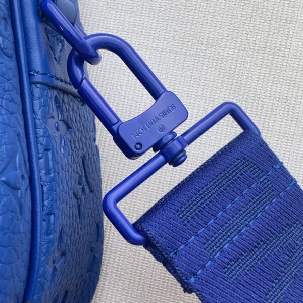 S LOCK SLING BAG