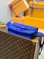 S LOCK SLING BAG