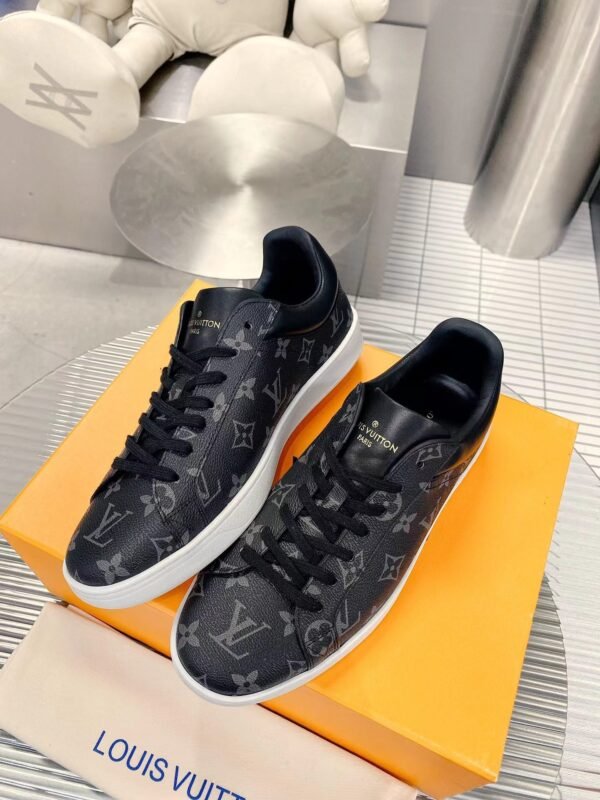 Louis Vuitton TORY BURCH