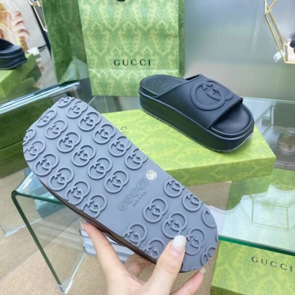GG rubber slides
