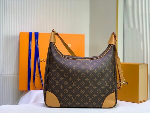 Louis Vuitton Boulogne 35 Monogram Canvas For Women, Women’s Handbags, Shoulder And Crossbody Bags 13.8in/35cm LV M51260
