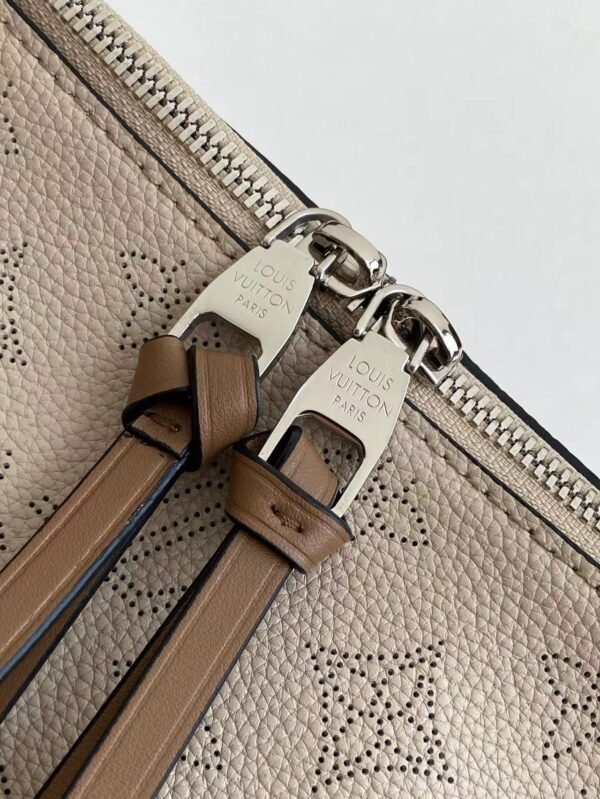 BEAUBOURG HOBO MM