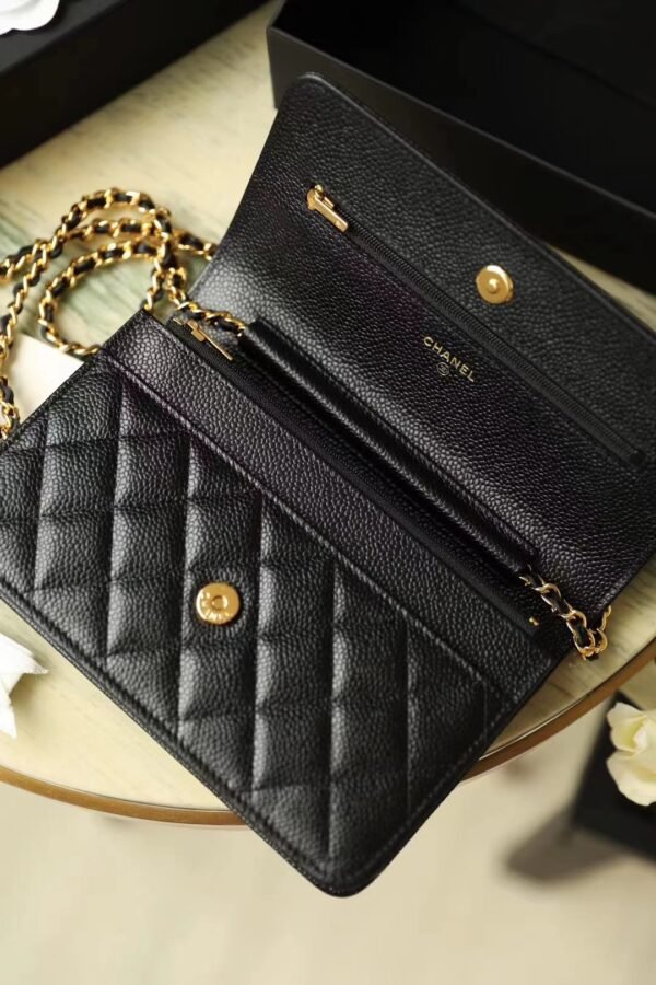CHANEL WALLET ON CHAIN