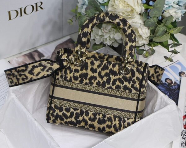 Christian Dior Medium Lady D-Lite Bag Black Gold, For Women, Women’s Handbags 24cm/9.5in CD M0565ORHM_M918