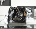 Chanel 22 Medium