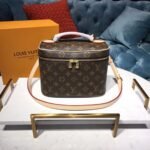 Louis Vuitton Nice BB Vanity Case Monogram Canvas For Women, Women’s Bags, Travel Bags 9.4in/24cm LV M42265