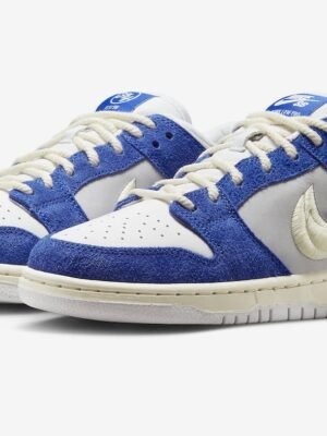 B6bBzpqP-Fly-Streetwear-Nike-SB-Dunk-Low-Release-Date-DQ5130-400-4.jpg