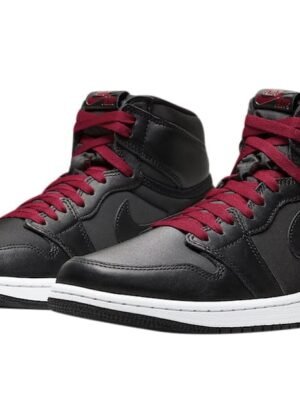 CiVKd7yd-ipad_air-jordan-1-retro-high-og-black-metallic-silver-gym-red-0.jpg