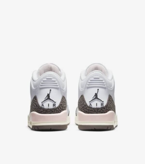 Jordan 3 Retro Neapolitan Dark Mocha